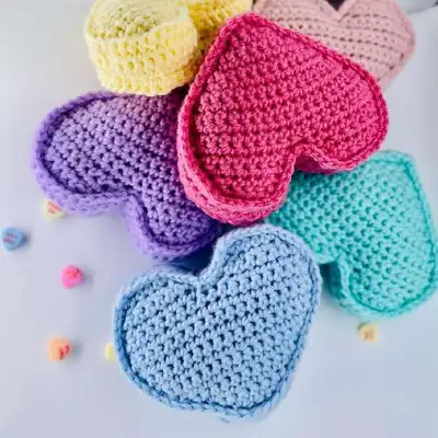 Pastel Conversation Candy Hearts amigurumi front view