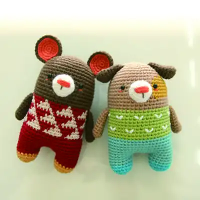 Dog amigurumi head and torso in soft browns