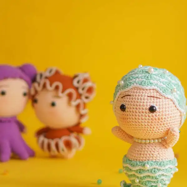 Ozzy-the Octopus Girl amigurumi full body portrait