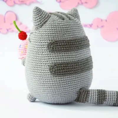 Pusheen cat amigurumi with ice cream accessory in soft grey colors